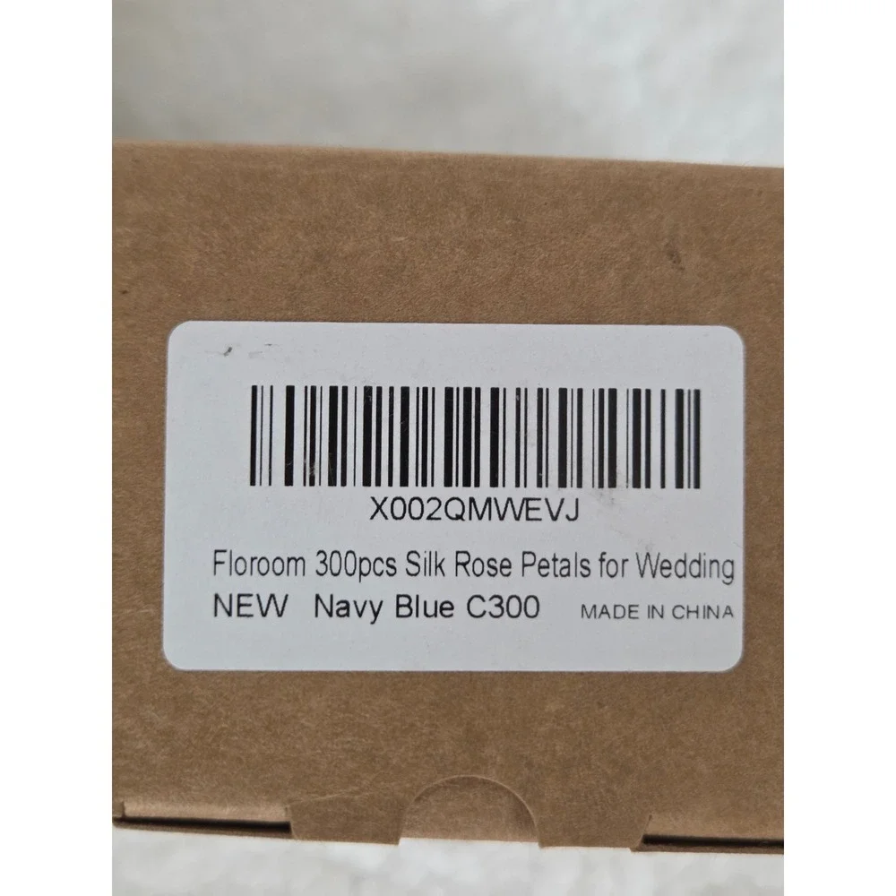 Floroom 600pcs Silk Rose Petals Navy Blue Ivory Wedding Decor Flower Girl Petals